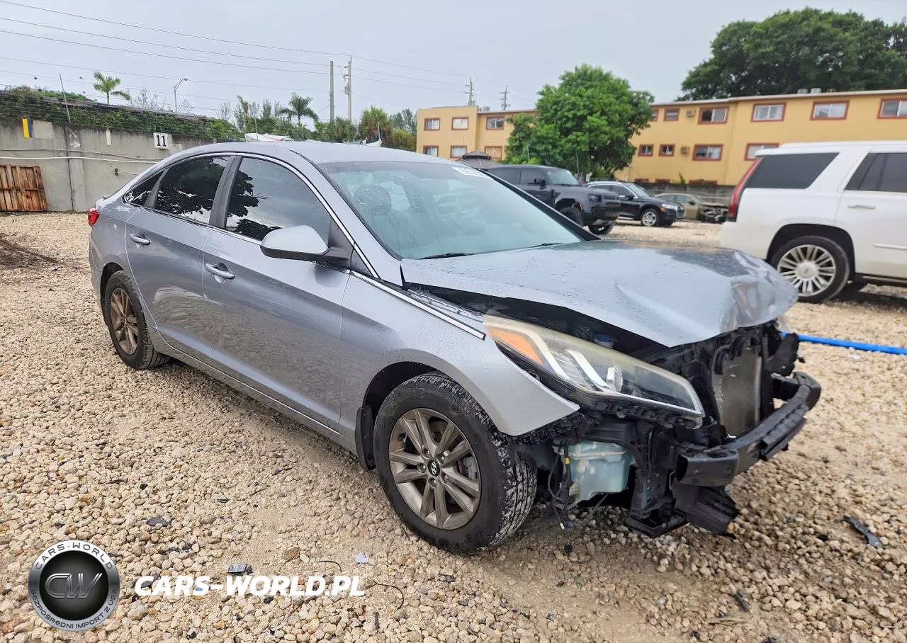 2015 Hyundai Sonata Se VIN:5NPE24AF8FH237180 - 4