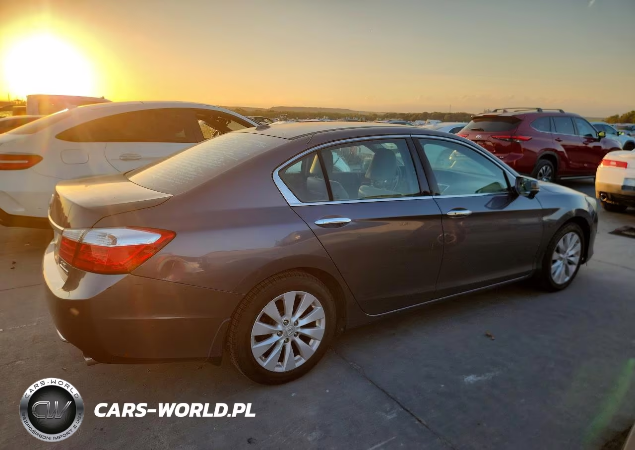 2014 Honda Accord Touring VIN:1HGCR3F99EA038680 - 3