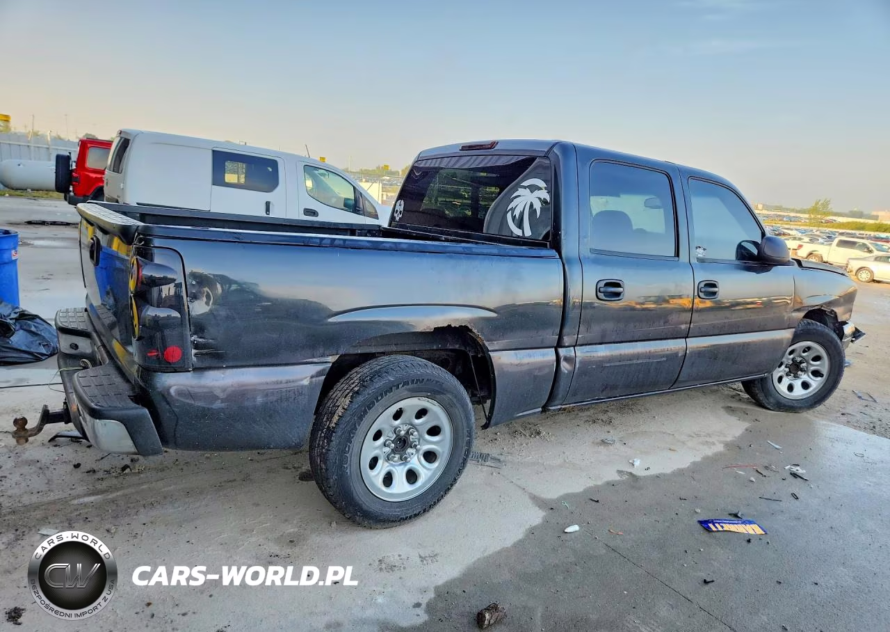 2005 Chevrolet Silverado C1500 VIN:2GCEC13T051362589 - 3