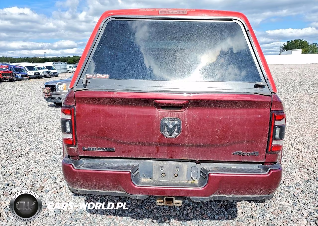 2020 Ram 3500 Laramie VIN:3C63RRJLXLG215621 - 6