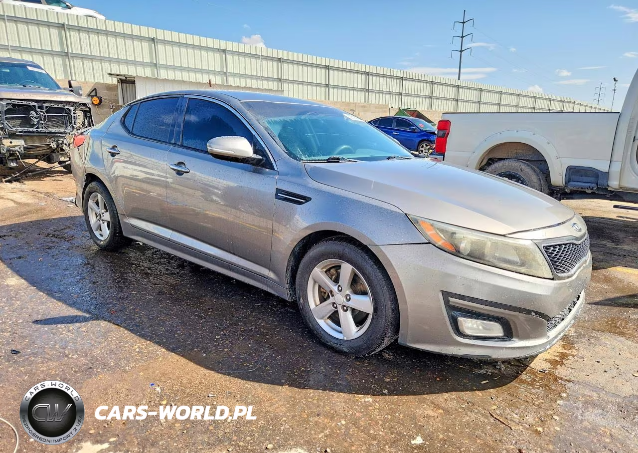 2015 Kia Optima Lx VIN:5XXGM4A75FG458582 - 4