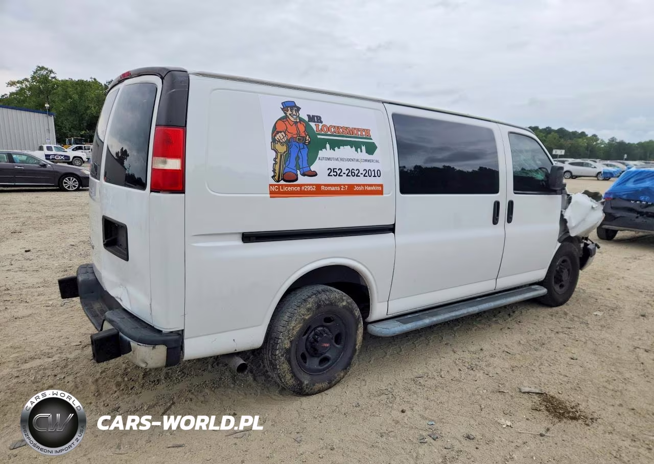 2018 GMC Savana 2500 Delivery Van VIN:1GTW7AFG0J1909867 - 3