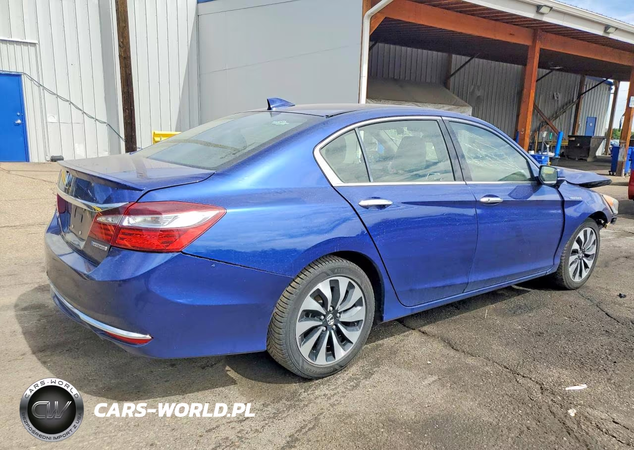 2017 Honda Accord Hybrid VIN:JHMCR6F39HC020876 - 3