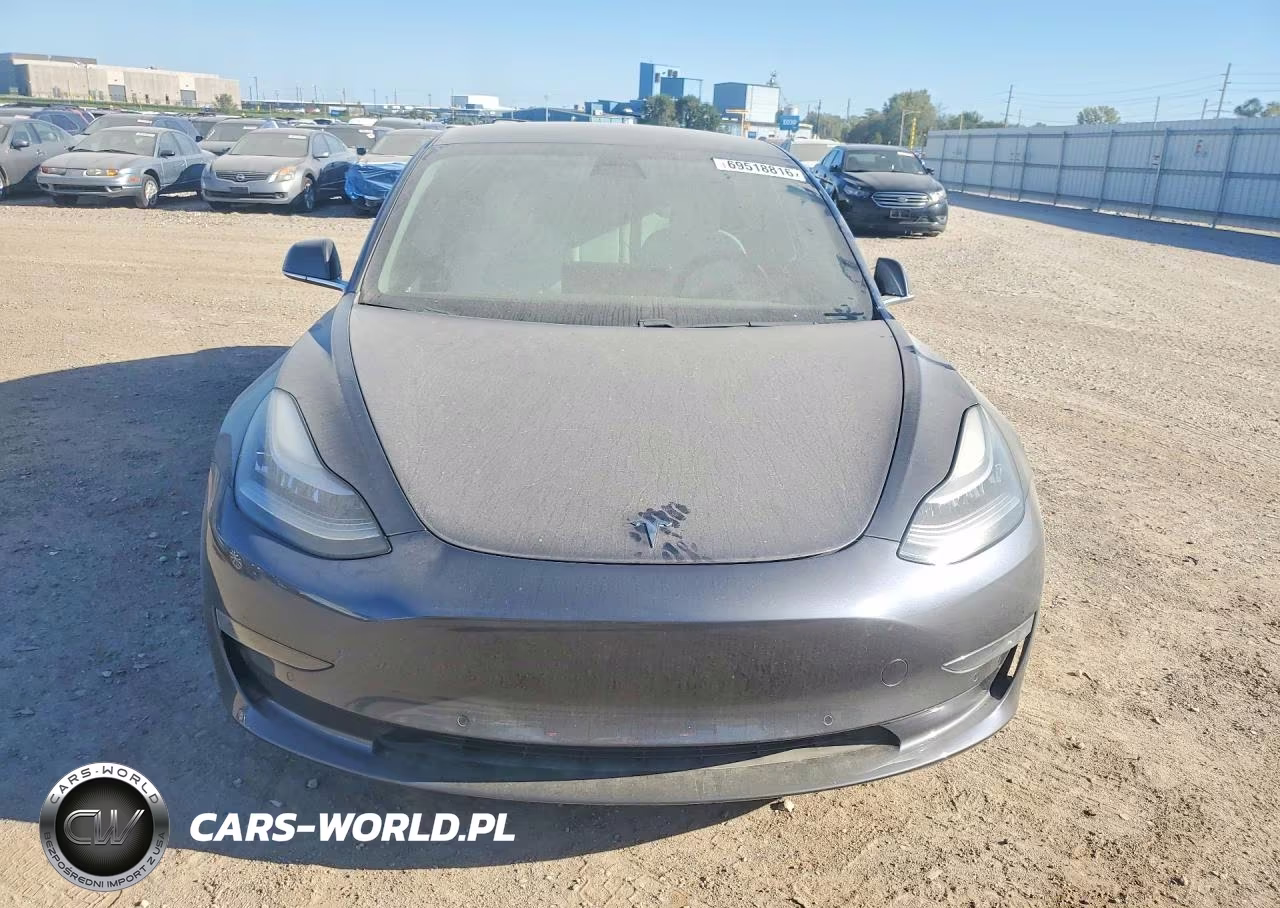 2019 Tesla Model 3 VIN:5YJ3E1EB9KF393418 - 5