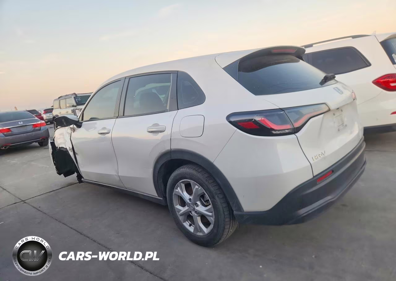 2025 Honda Hr-V Lx VIN:3CZRZ1H30SM737940 - 2