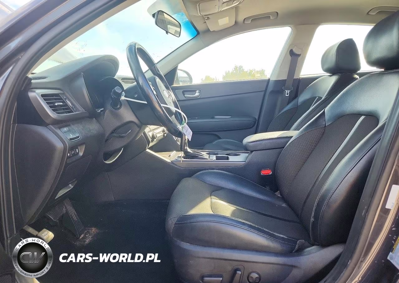 2018 Kia Optima S VIN:5XXGT4L33JG232997 - 7