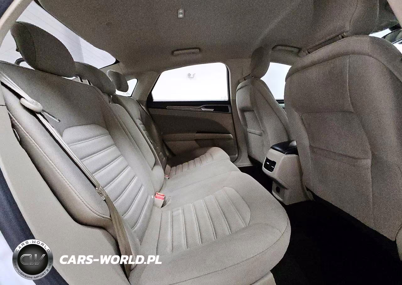 2019 Ford Fusion Se VIN:3FA6P0LU5KR225186 - 10