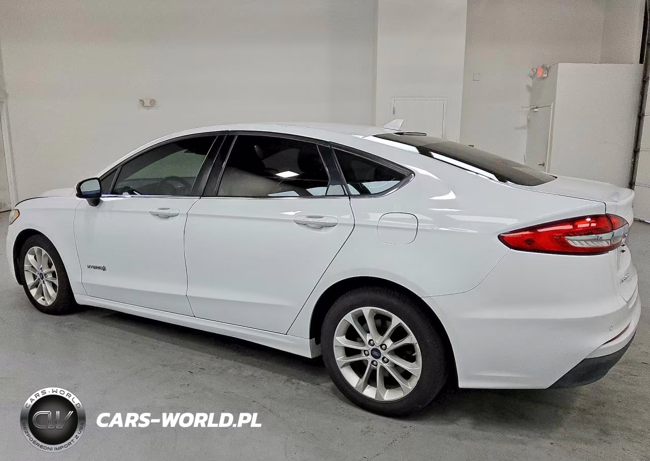 2019 Ford Fusion Se VIN:3FA6P0LU5KR225186 - 2