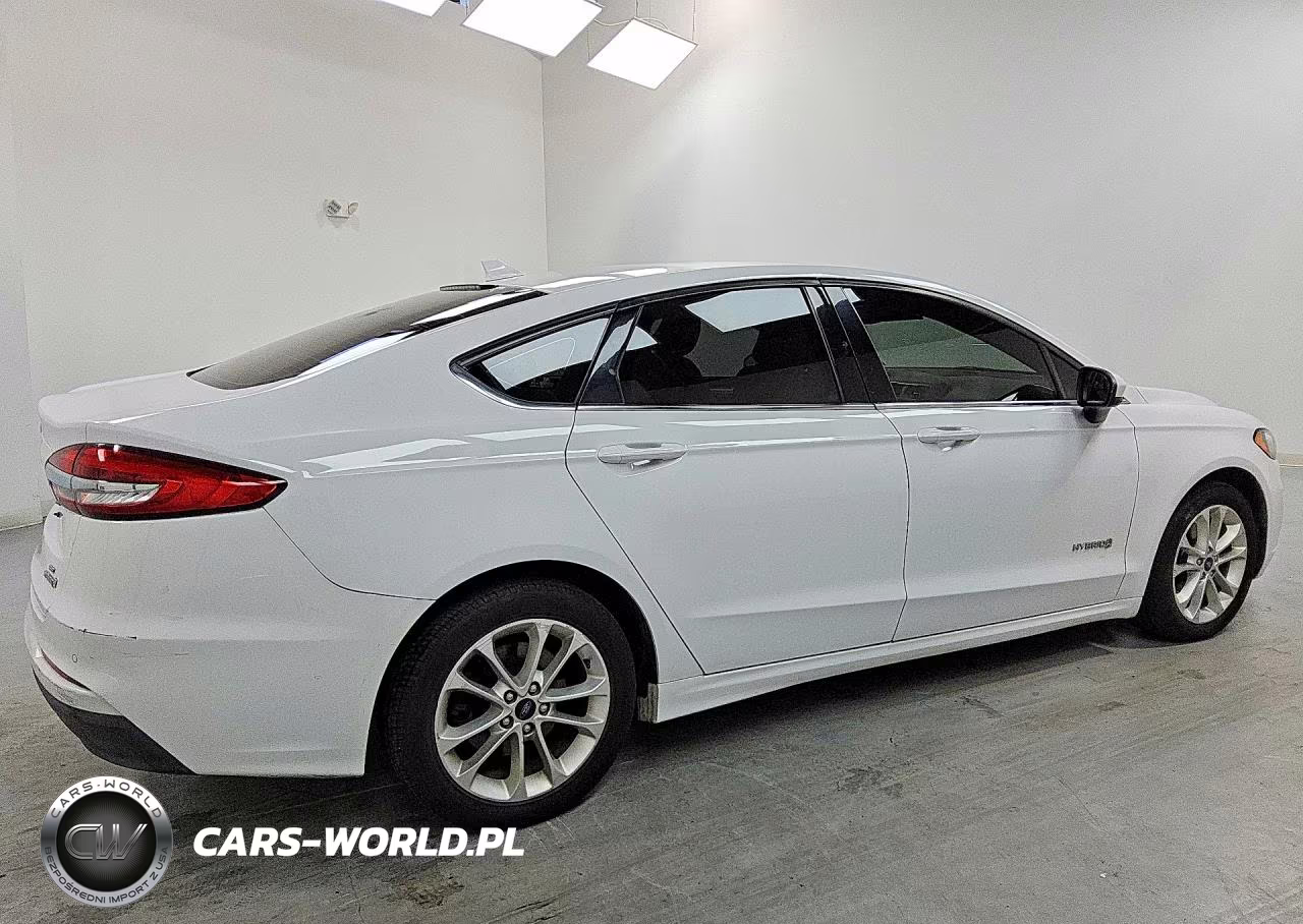 2019 Ford Fusion Se VIN:3FA6P0LU5KR225186 - 3