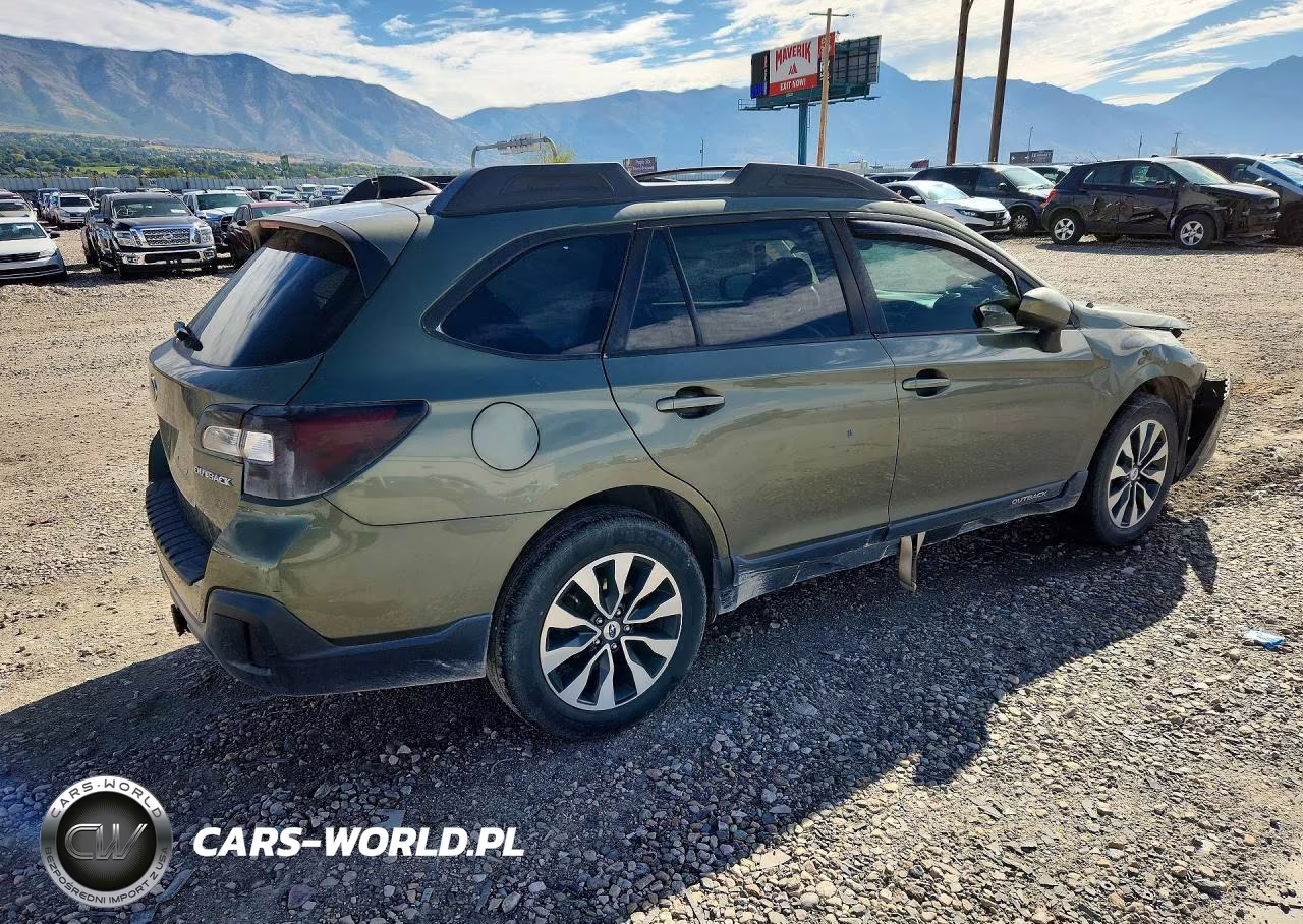 2018 Subaru Outback 2.5I Premium VIN:4S4BSACC0J3259291 - 3