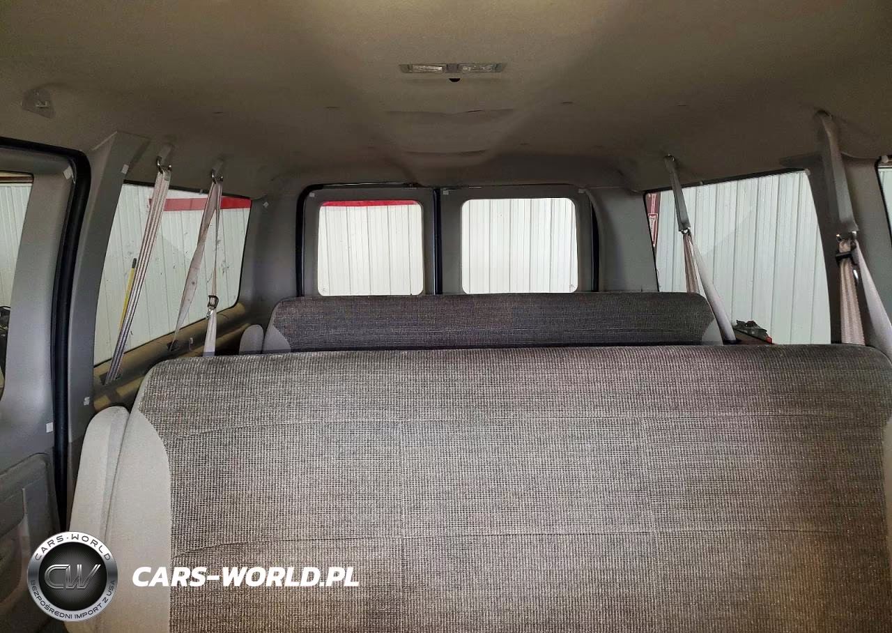 2000 Ford E350 Vans Econoline VIN:1FMRE11L1YHB18526 - 10