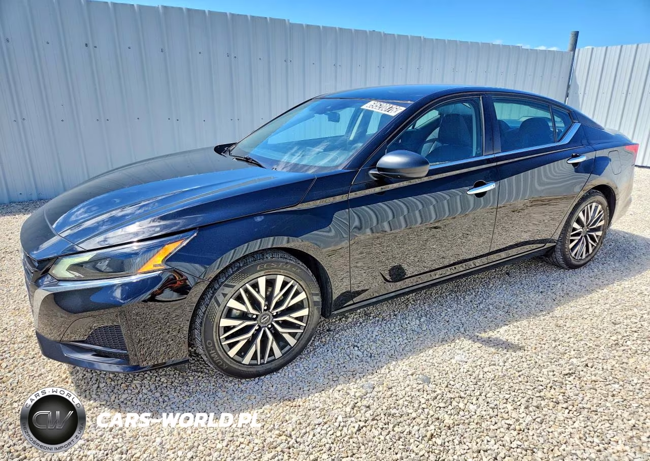 2025 Nissan Altima Sv – zdjęcie 1 z 12