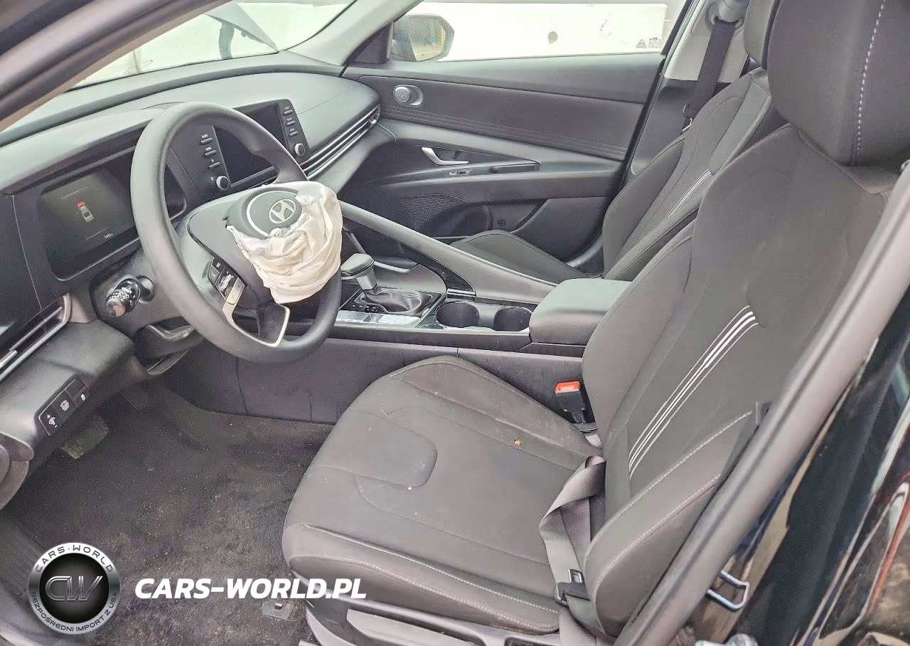 2026 Hyundai Elantra Hybrid Blue VIN:KMHLM4DJXTU209556 - 7