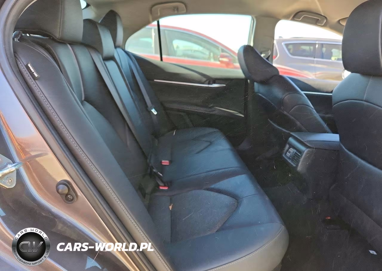 2024 Toyota Camry Xle VIN:4T1F31AK1RU626147 - 10