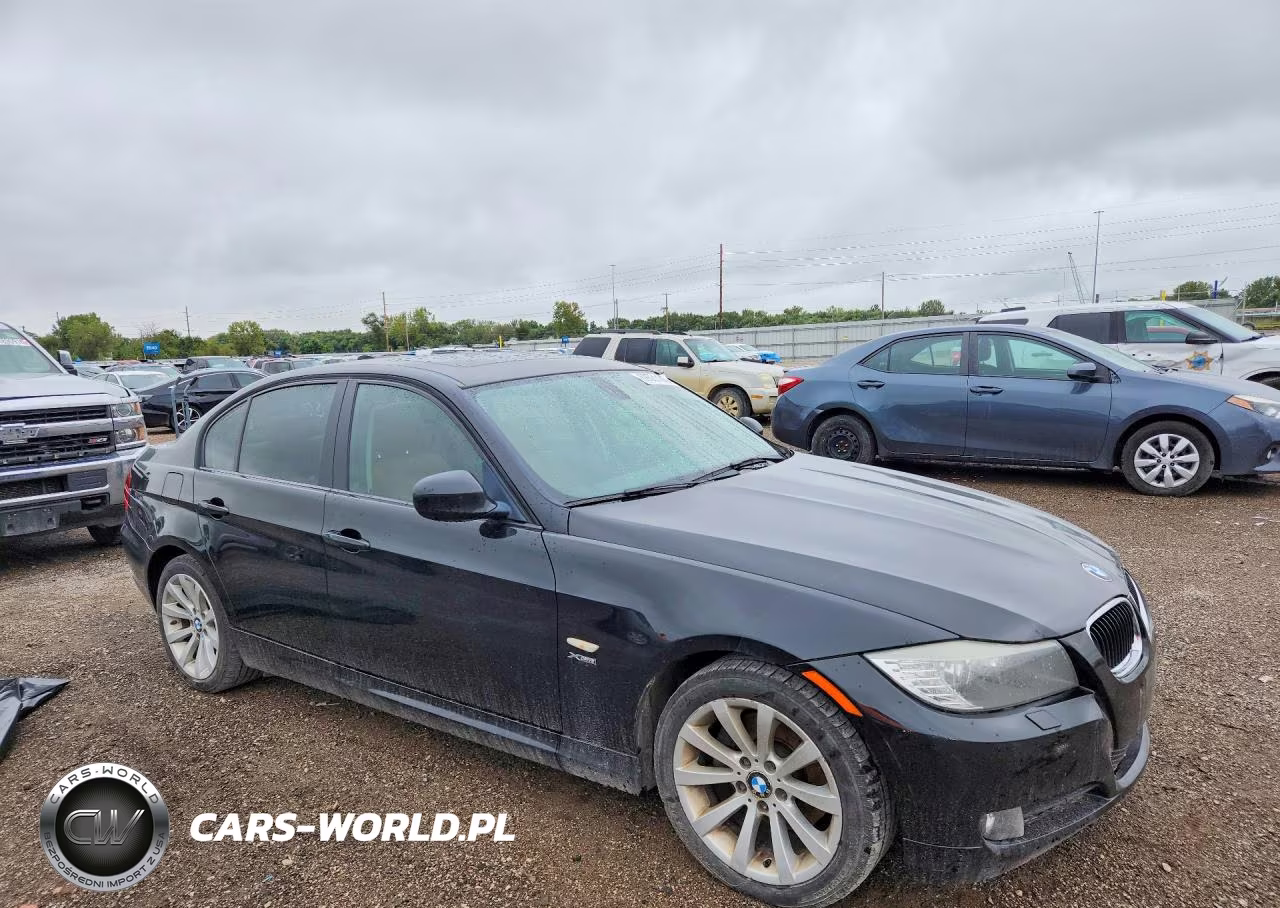 2011 BMW 328 Xi VIN:WBAPK7G56BNN69716 - 4