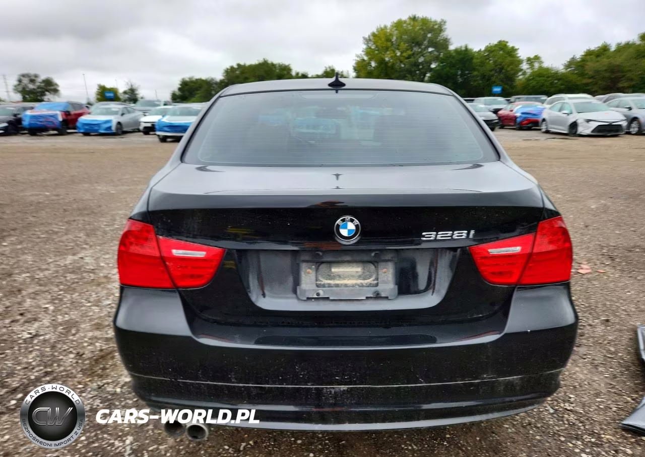2011 BMW 328 Xi VIN:WBAPK7G56BNN69716 - 6