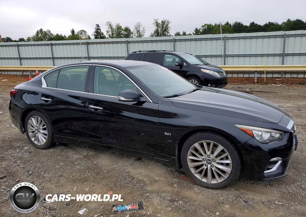 2019 Infiniti Q50 3.0T Luxe VIN:JN1EV7AR9KM552009 - 4