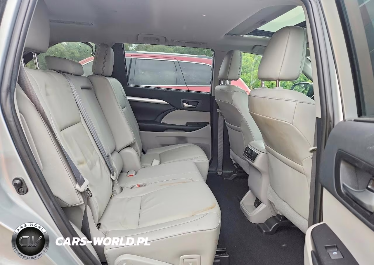 2019 Toyota Highlander Xle VIN:5TDJZRFH7KS592962 - 11