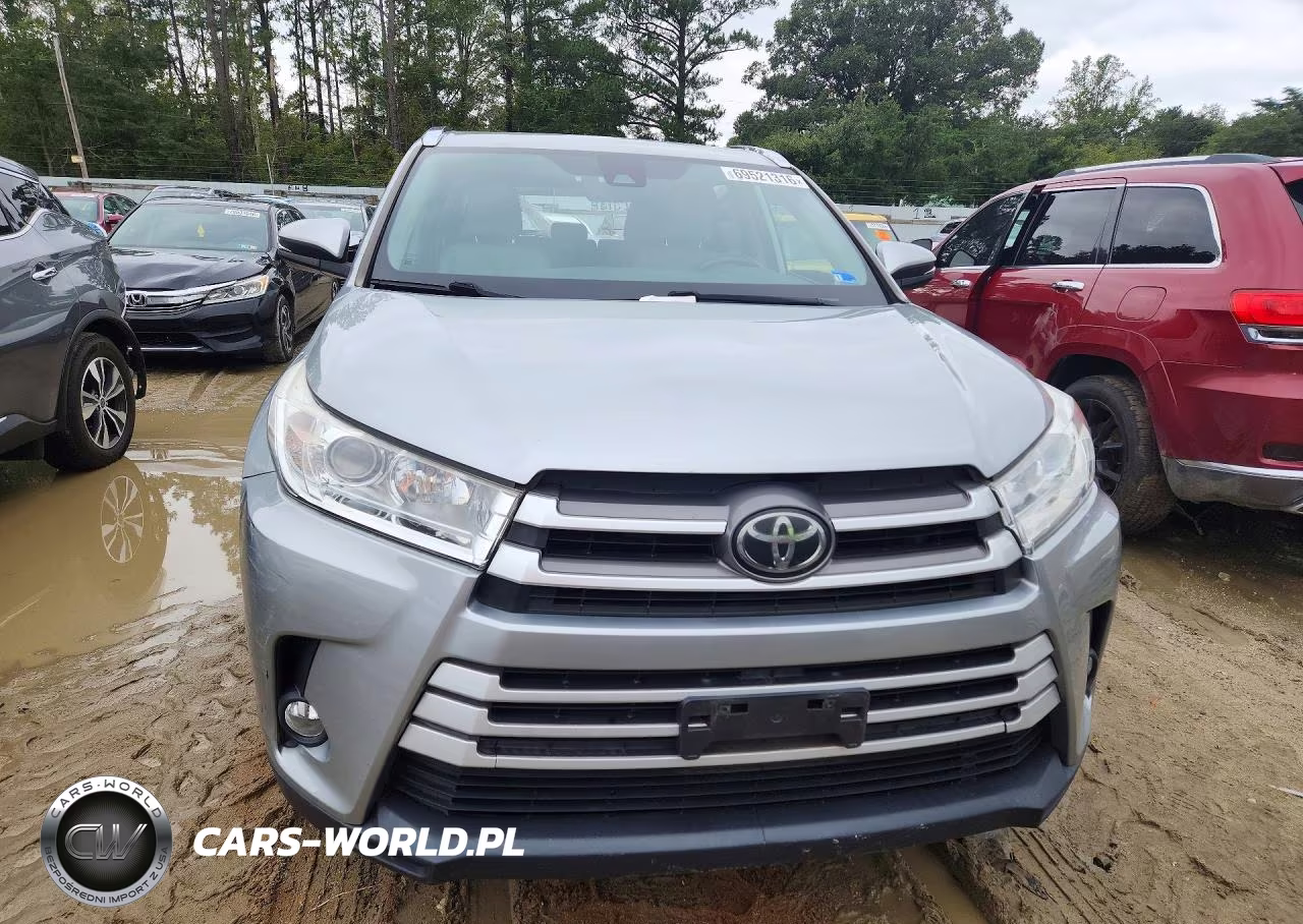 2019 Toyota Highlander Xle VIN:5TDJZRFH7KS592962 - 5