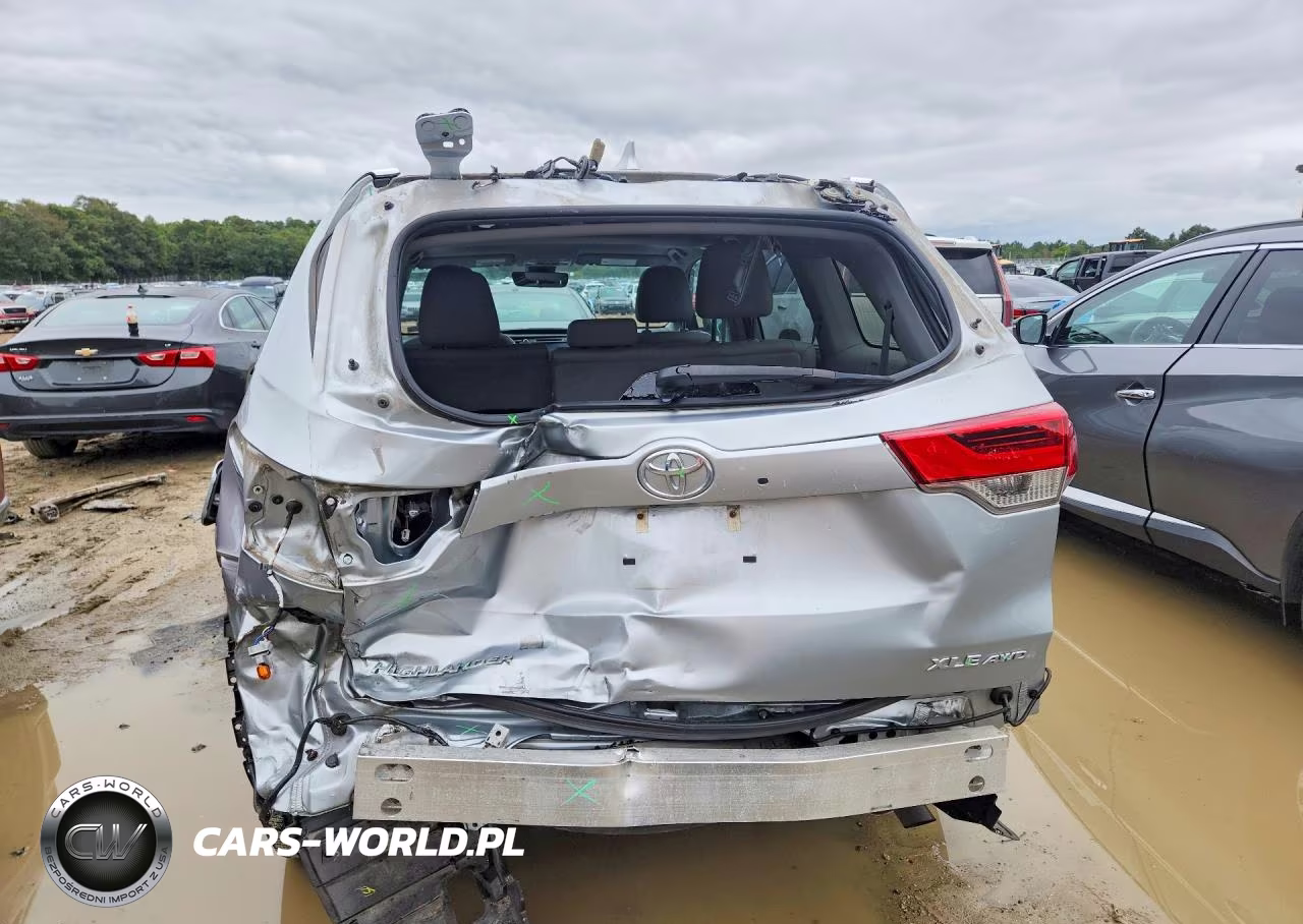 2019 Toyota Highlander Xle VIN:5TDJZRFH7KS592962 - 6