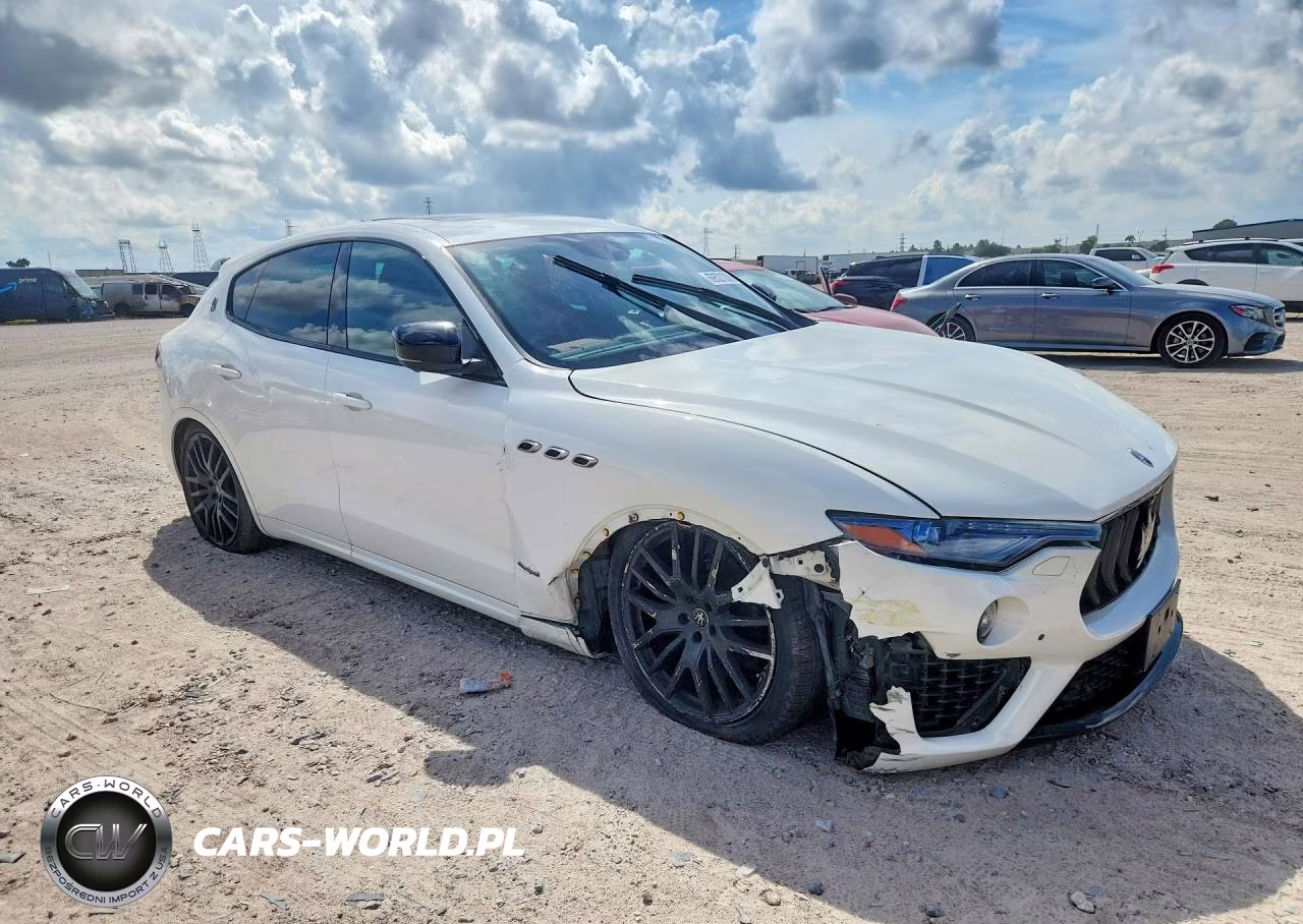 2019 Maserati Levante Gransport VIN:ZN661XUS4KX333323 - 4