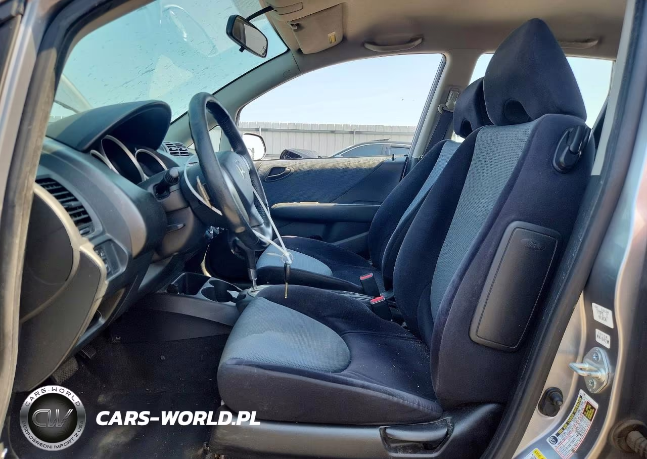 2007 Honda Fit S VIN:JHMGD38617S019215 - 7