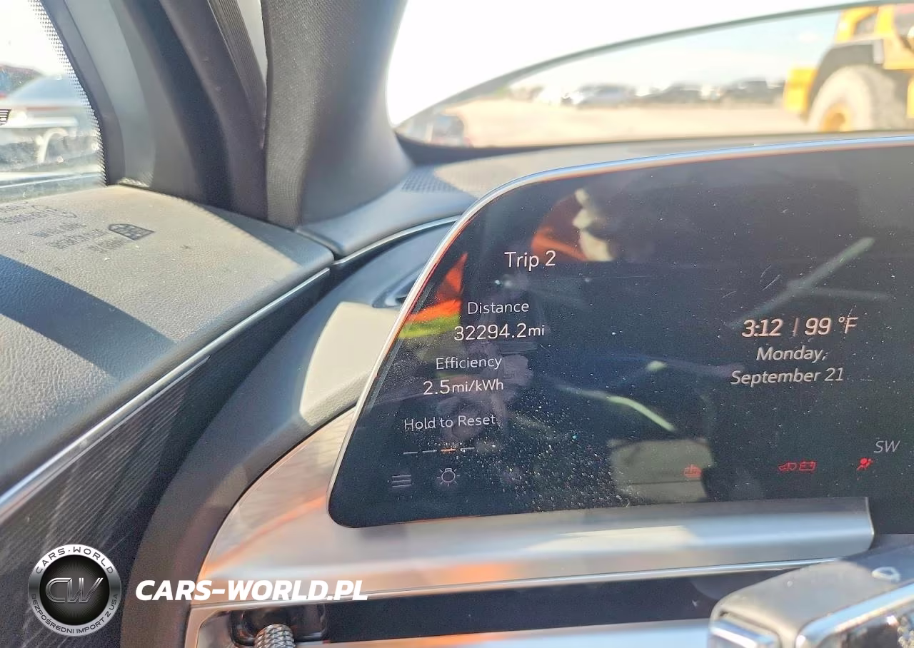 2025 Cadillac Lyriq Sport VIN:1GYKPWRL4SZ310553 - 9