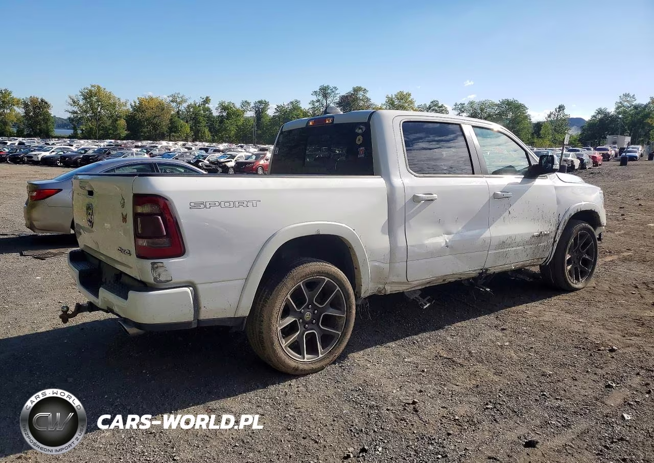 2021 Ram 1500 Laramie VIN:1C6SRFJT9MN793602 - 3