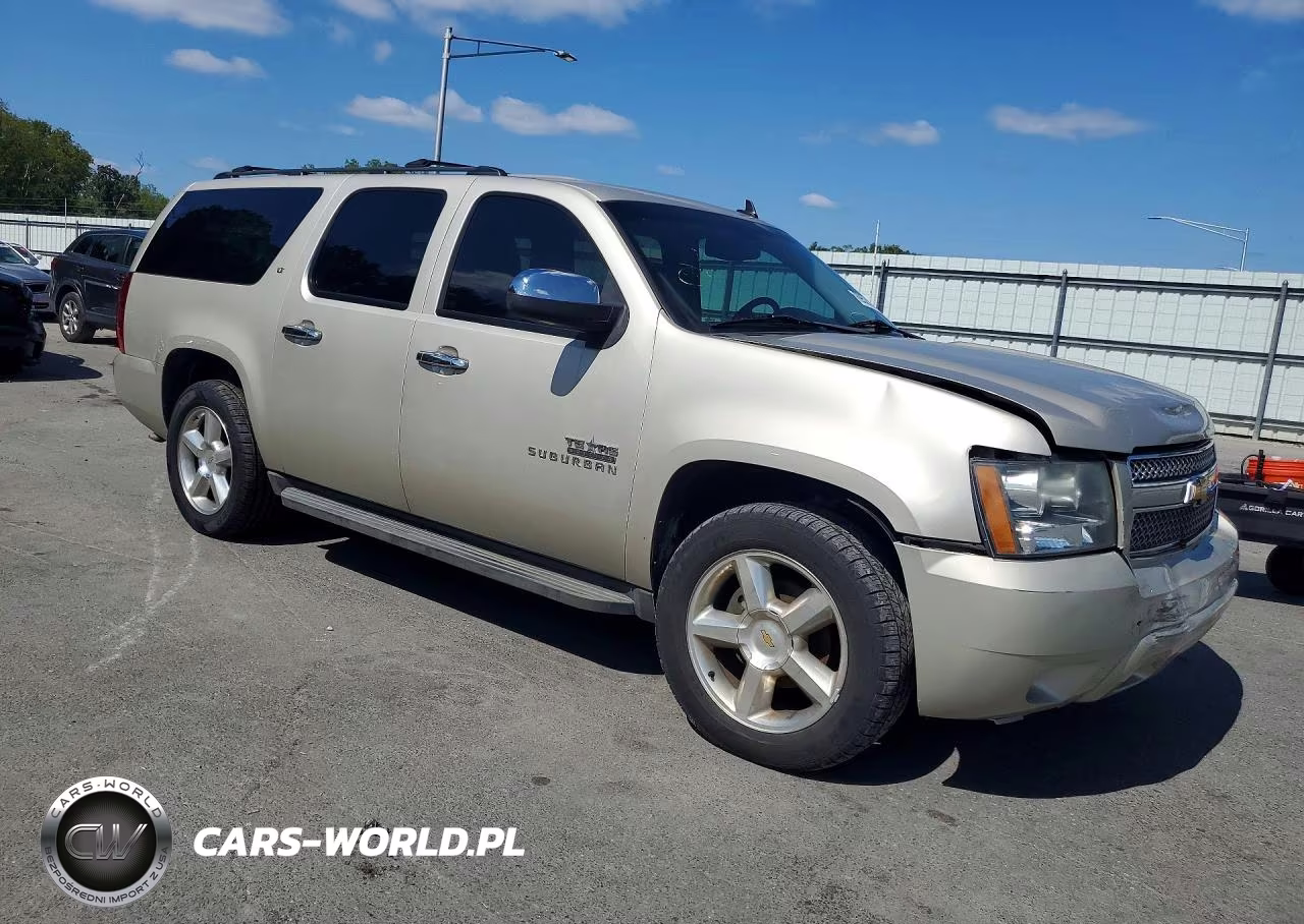 2013 Chevrolet Suburban C1500 Lt VIN:1GNSCJE00DR148964 - 4
