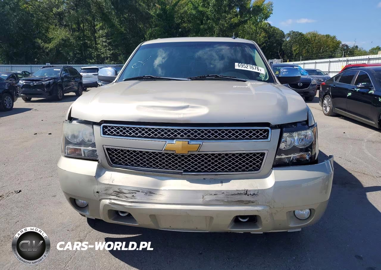 2013 Chevrolet Suburban C1500 Lt VIN:1GNSCJE00DR148964 - 5