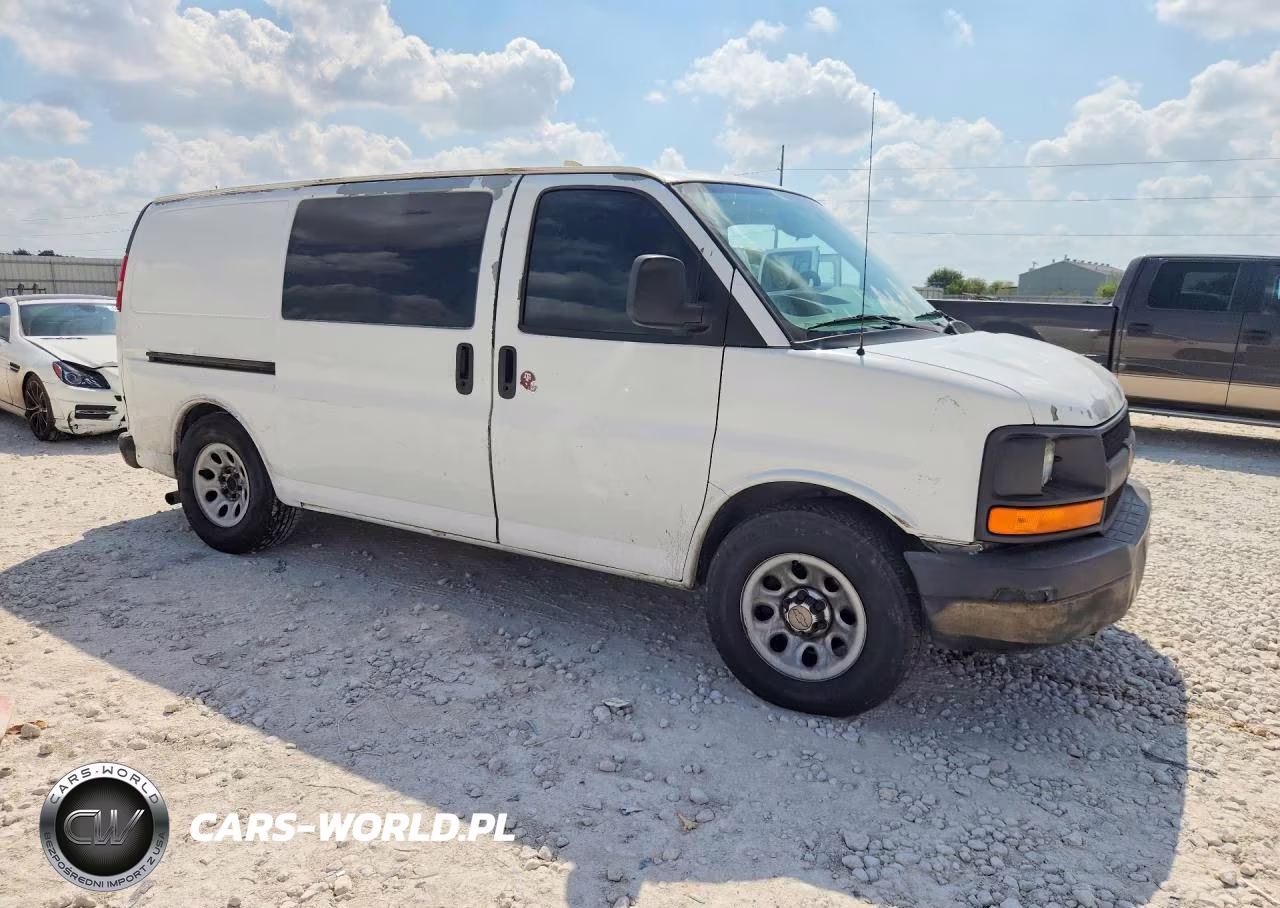 2012 Chevrolet Express G1500 Delivery Van VIN:1GCSGAFX5C1146892 - 4