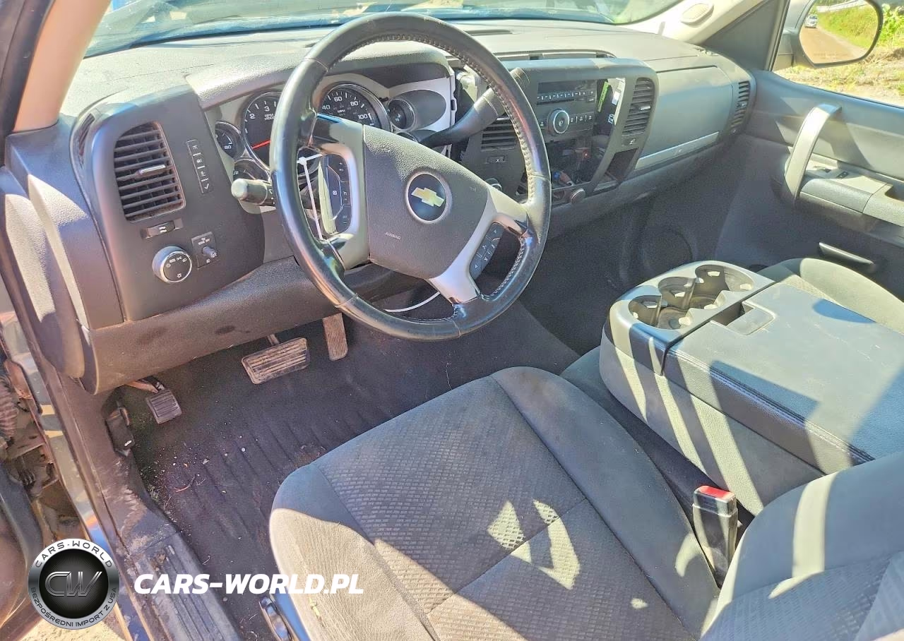 2008 Chevrolet Silverado K1500 VIN:1GCEK14078Z212918 - 8