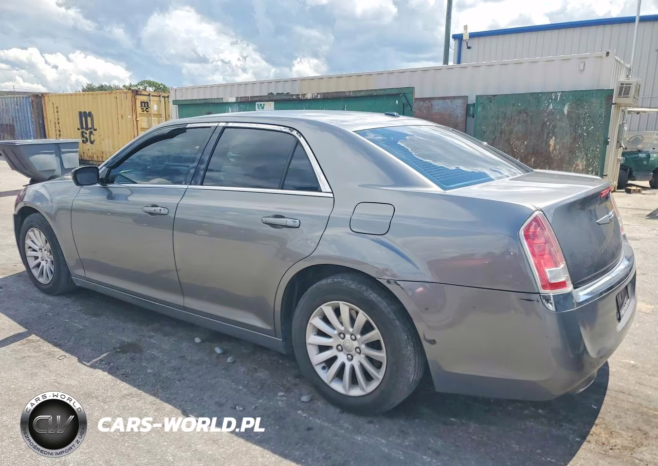 2012 Chrysler 300 VIN:2C3CCAAG2CH312928 - 2