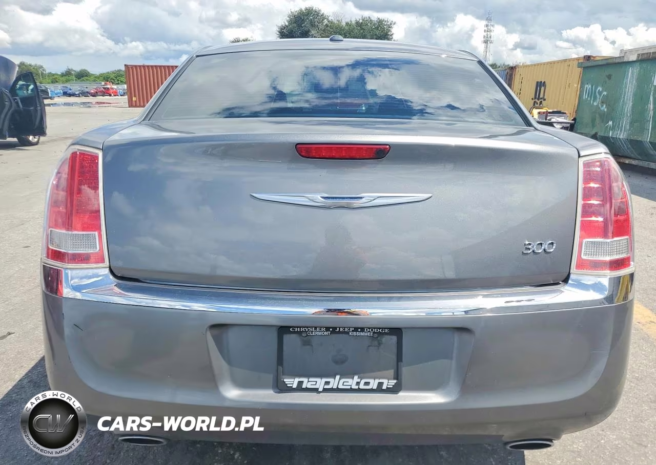 2012 Chrysler 300 VIN:2C3CCAAG2CH312928 - 6
