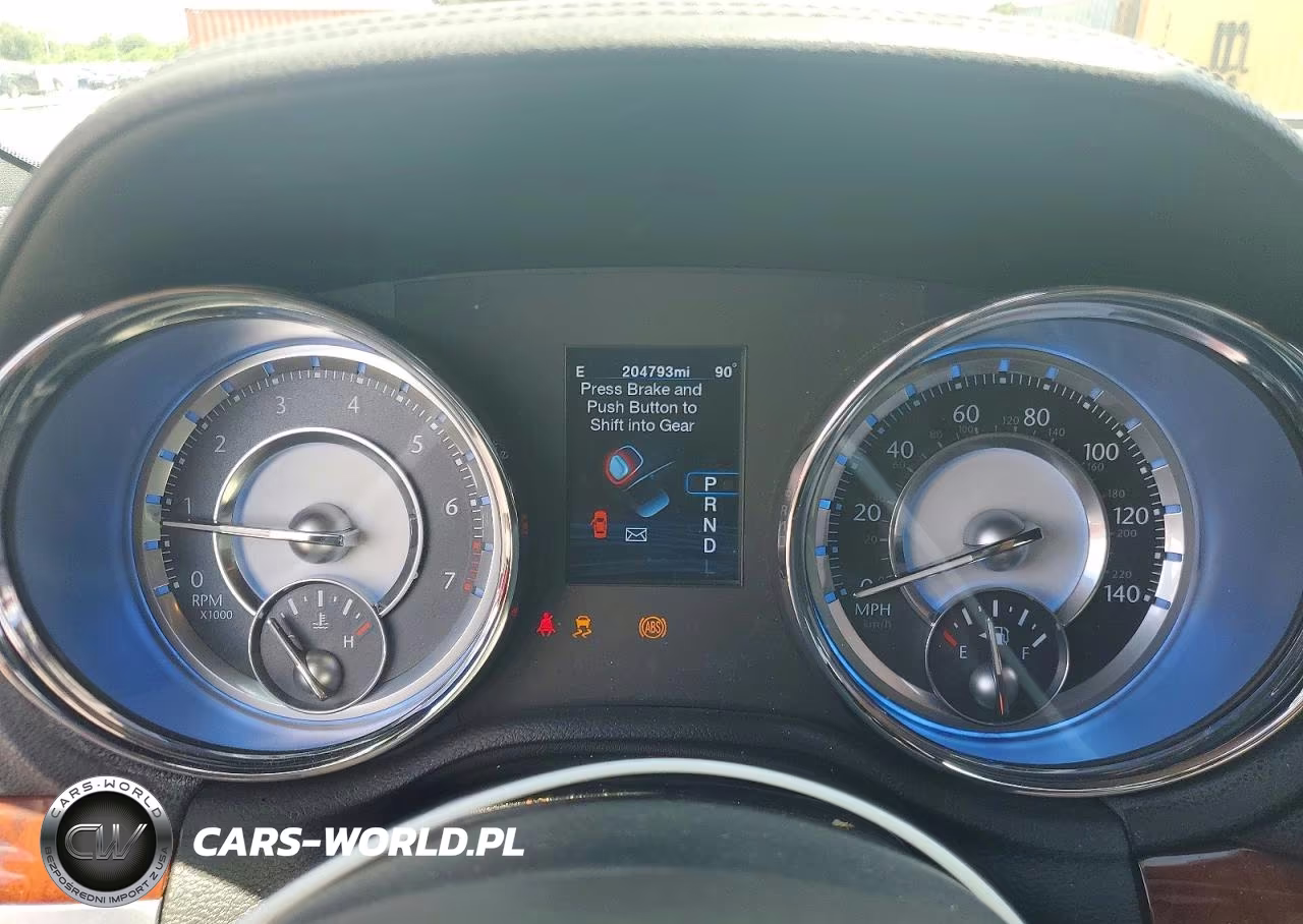 2012 Chrysler 300 VIN:2C3CCAAG2CH312928 - 8
