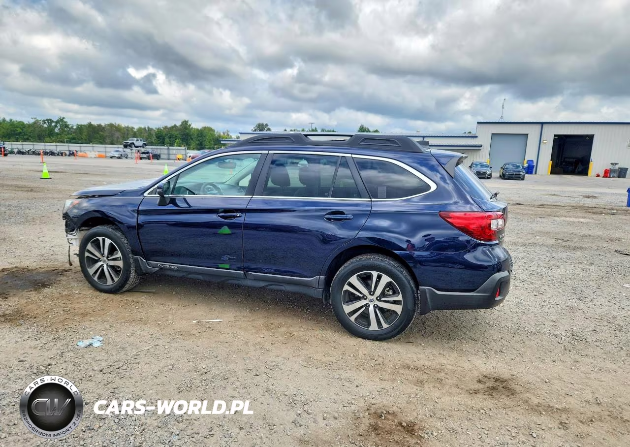 2018 Subaru Outback 3.6R Limited VIN:4S4BSENC2J3397130 - 2