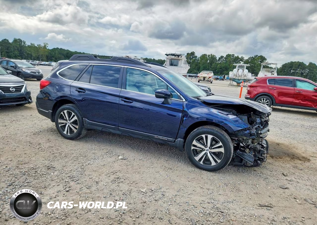 2018 Subaru Outback 3.6R Limited VIN:4S4BSENC2J3397130 - 4