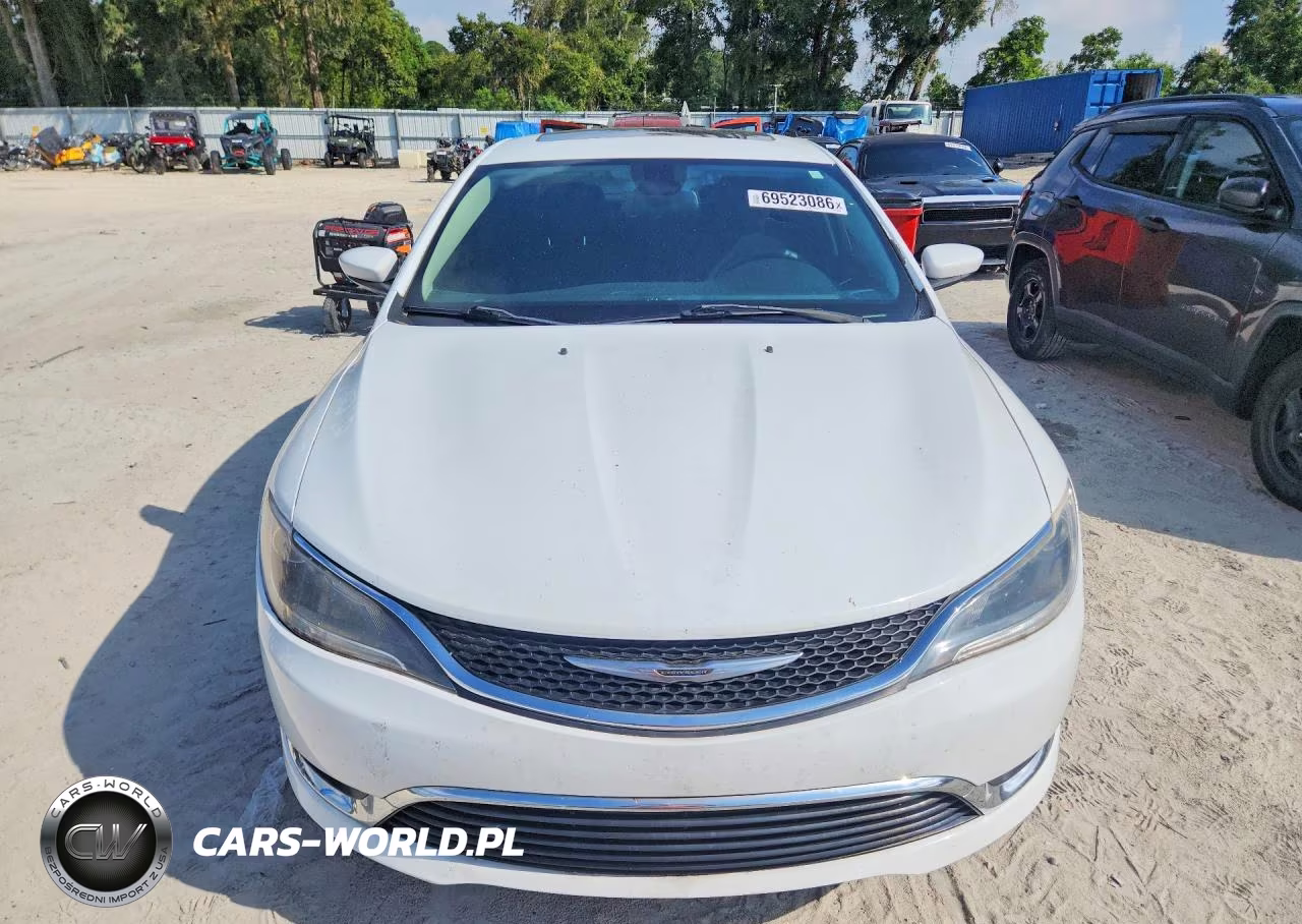 2015 Chrysler 200 Limited VIN:1C3CCCAB4FN649323 - 5