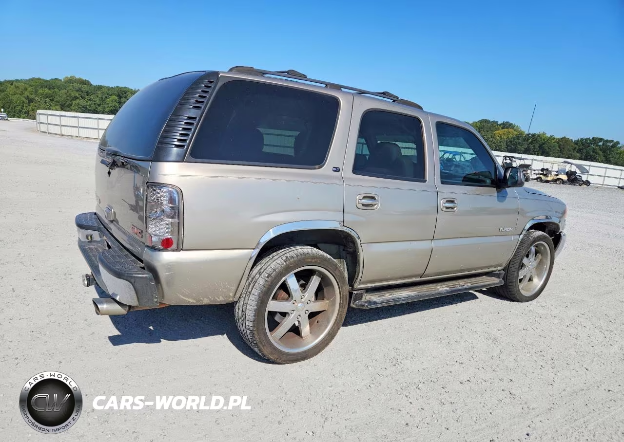 2002 GMC Yukon VIN:1GKEC13Z32R303340 - 3