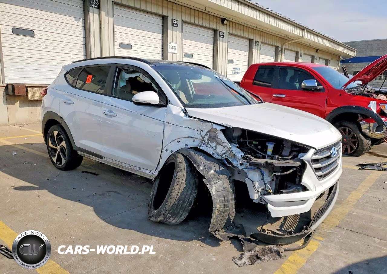 2018 Hyundai Tucson Value VIN:KM8J33A26JU827990 - 4