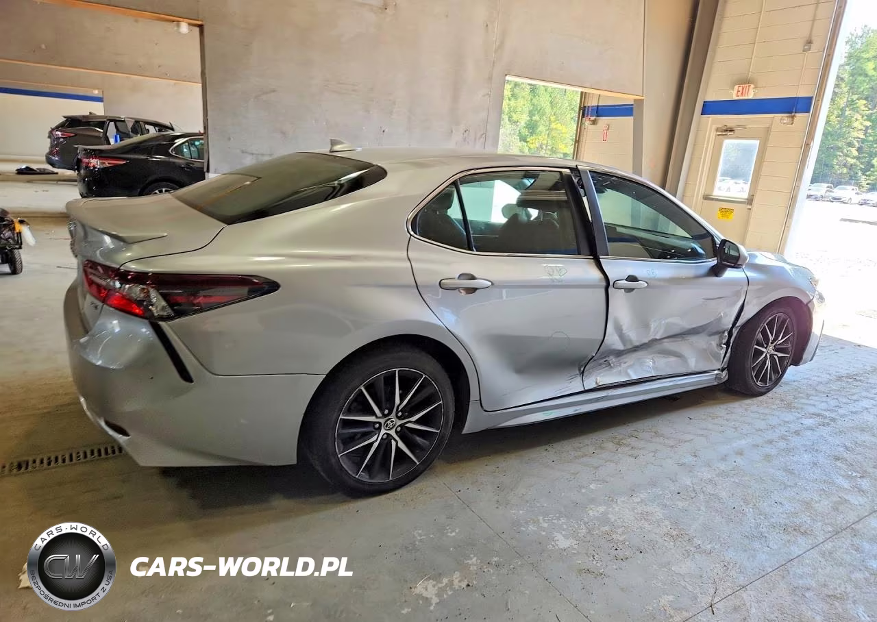 2022 Toyota Camry Se VIN:4T1G11AK8NU676001 - 3