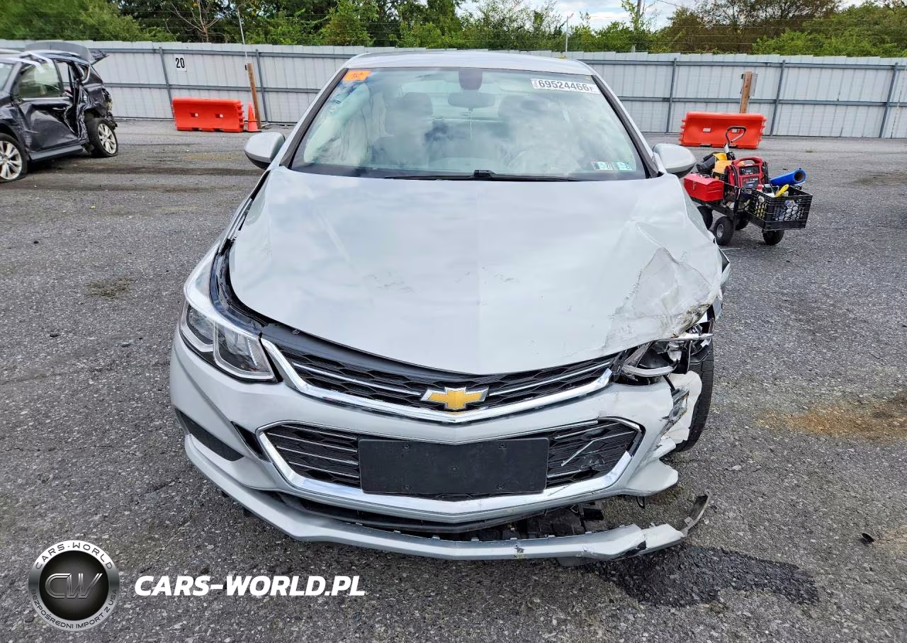 2017 Chevrolet Cruze Ls VIN:1G1BC5SM9H7259756 - 5