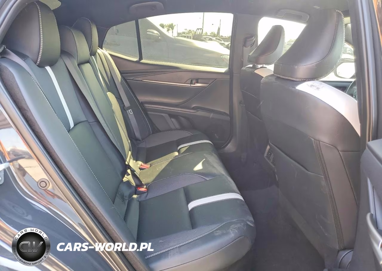 2025 Toyota Camry Se VIN:4T1DAACK1SU524282 - 10