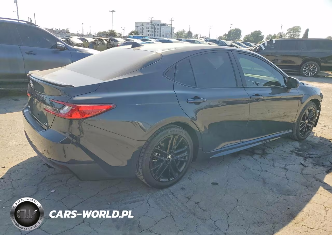 2025 Toyota Camry Se VIN:4T1DAACK1SU524282 - 3
