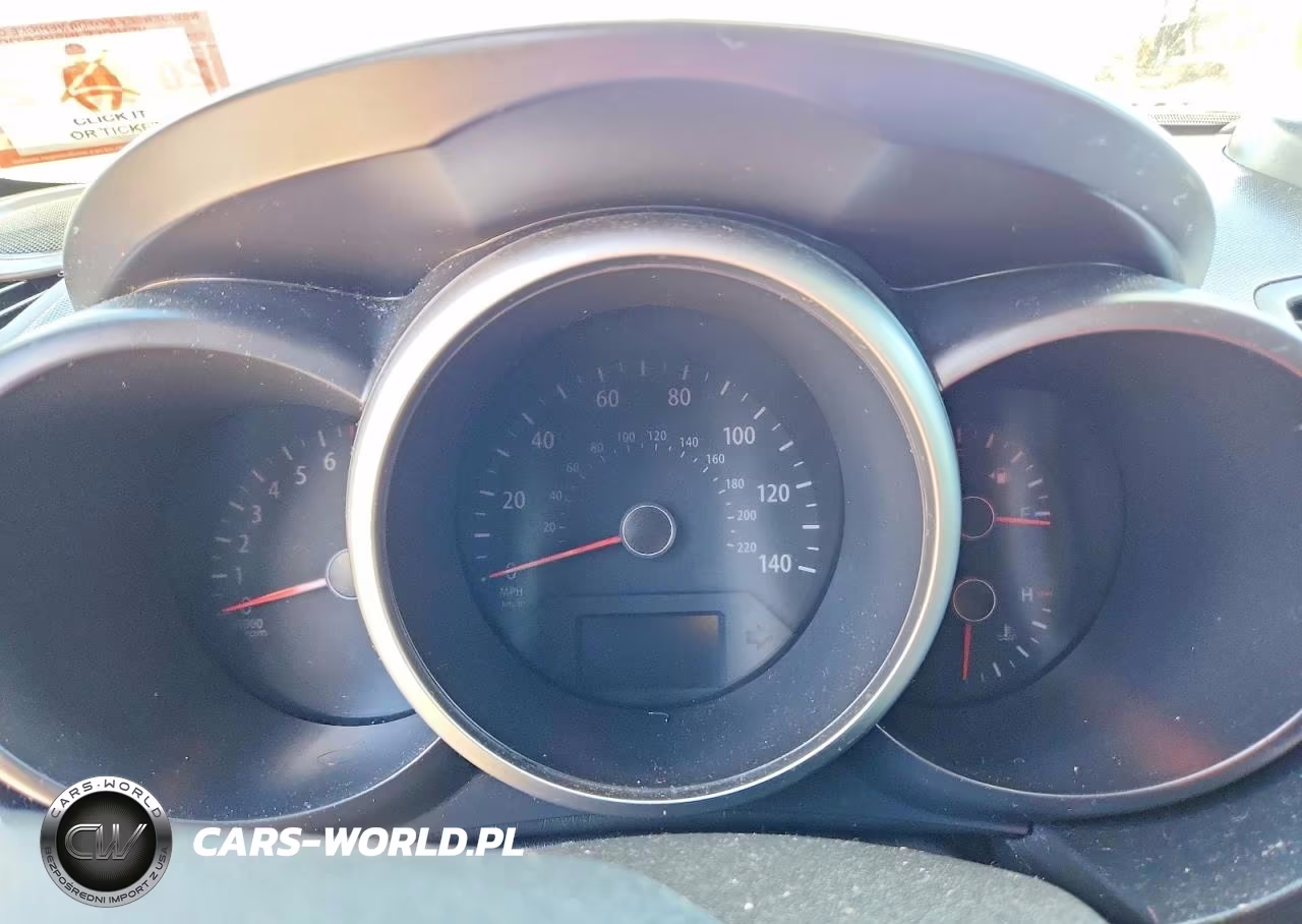 2012 Kia Soul + VIN:KNDJT2A66C7368026 - 9