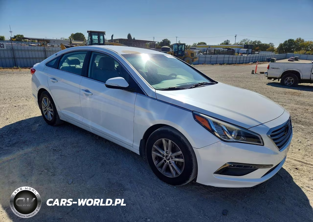 2015 Hyundai Sonata Eco VIN:5NPE24AA5FH196592 - 4