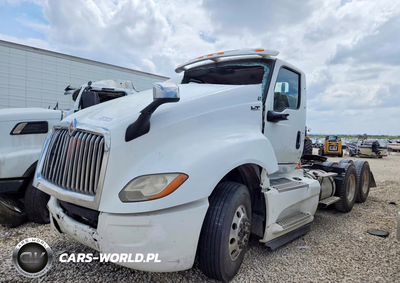 2018 International Lt625 Semi Truck VIN:3HSDZAPR1JN171423 - 1