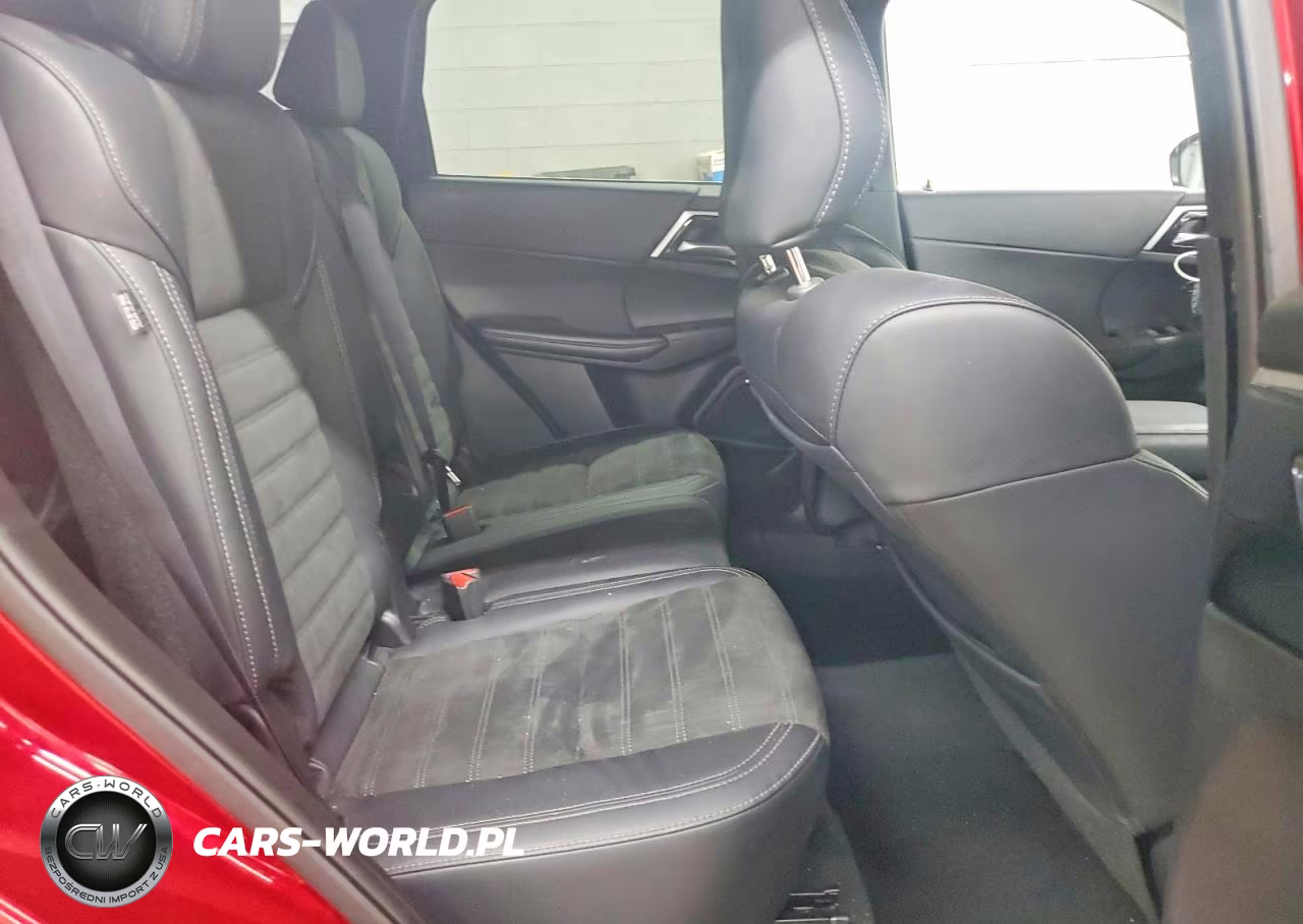 2025 Mitsubishi Outlander Se VIN:JA4J3VA80SZ024899 - 11