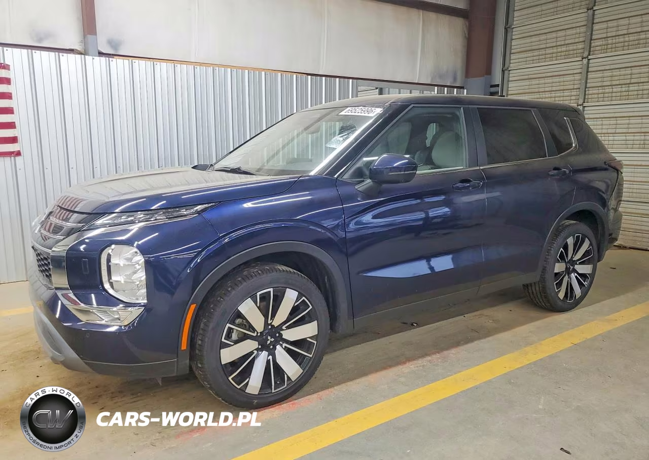 2025 Mitsubishi Outlander Se – zdjęcie 1 z 13