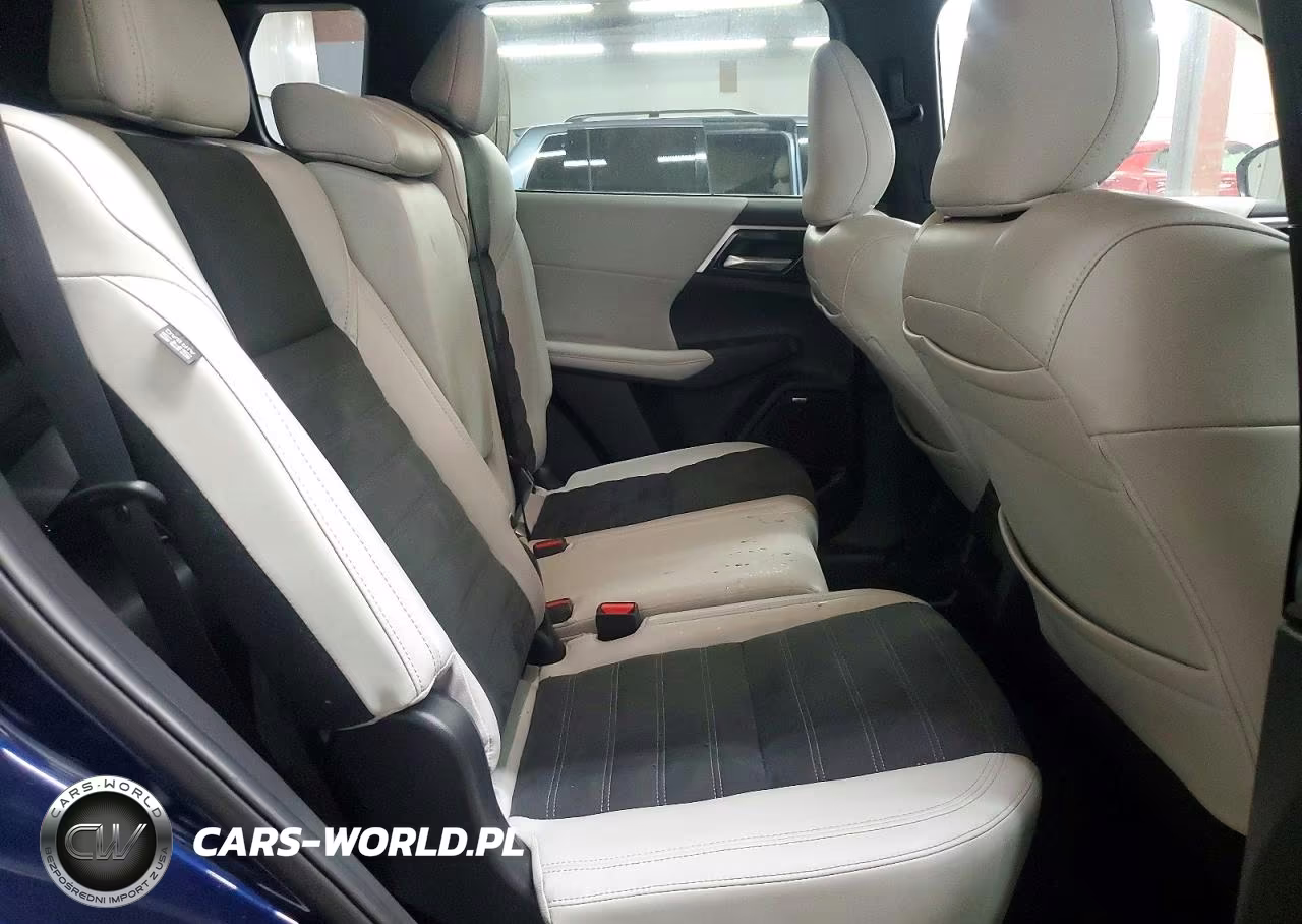 2025 Mitsubishi Outlander Se VIN:JA4J4VA83SZ018818 - 11